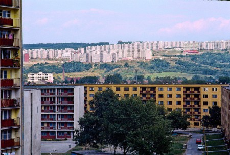 Stromová ulica - vpravo Lomená